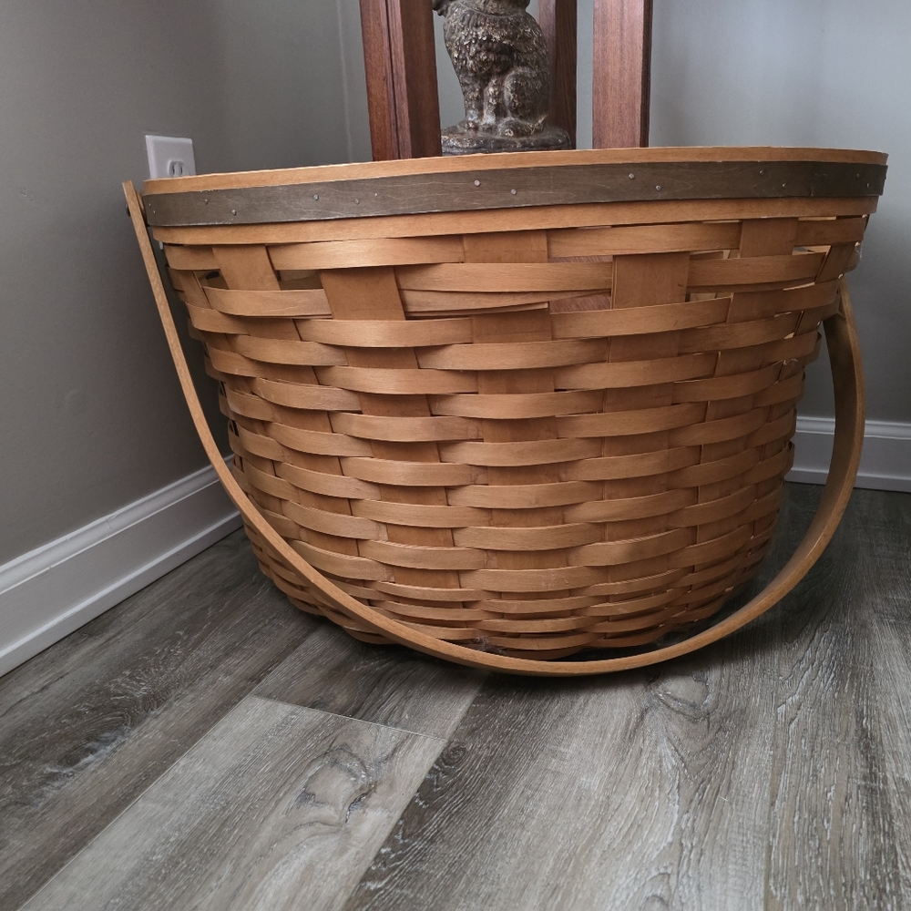 Longaberger Tour with Me Street basket